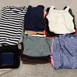 EUC Size S Old Navy Maternity Bundle